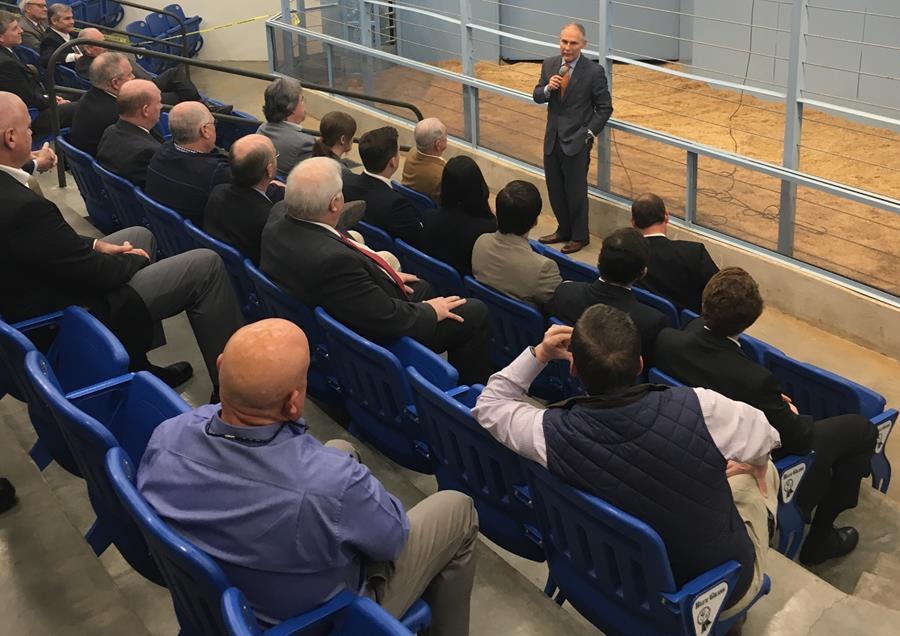 Administrator Pruitt joins Congressman Barr to visit with business and community leaders.