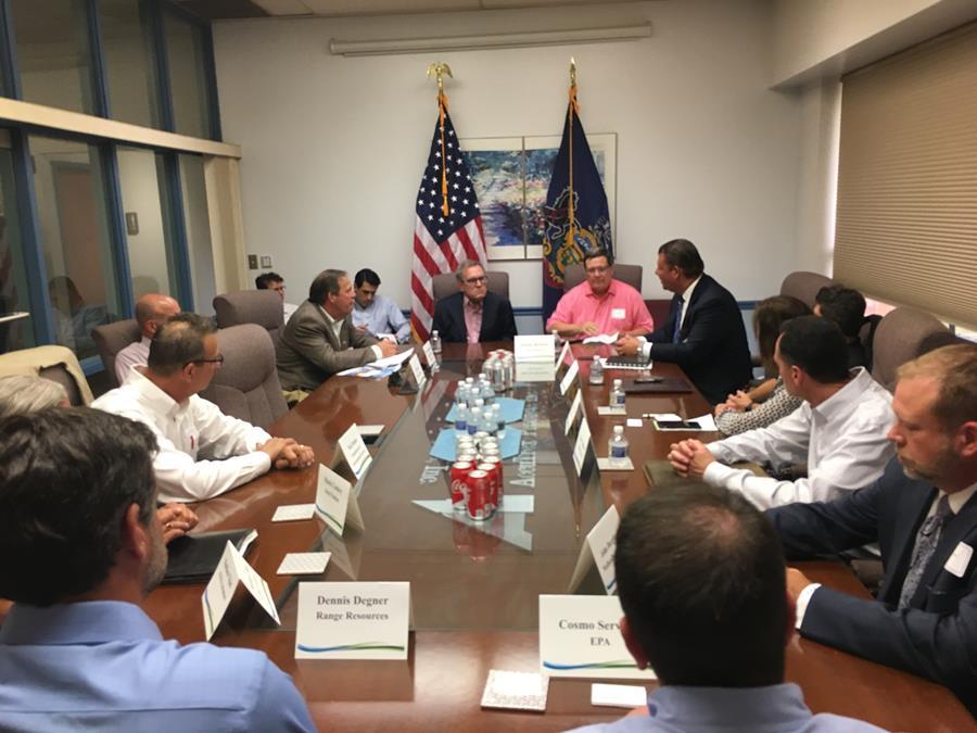Administrator Wheeler participates in a roundtable with members of the Washington Chamber of Commerce. 