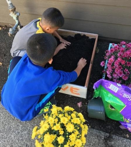 Trash for Peace in Portland, Oregon, received an EPA Environmental Justice Small Grant for the project “Trash for Peace Sustainability Education Program.” 