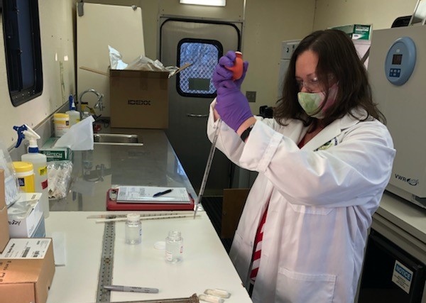 EPA’s Region 4 mobile lab team, based in Athens, Georgia, assists the Texas Commission on Environmental Quality by analyzing water samples for bacteria.