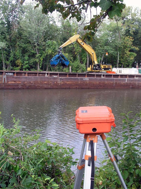 Quality of Life Performance Standards were designed for the dredging project to keep the impacts on people to a minimum. The project's effects on air quality are closely monitored. Air monitors have been placed around all of the dredge operations and in