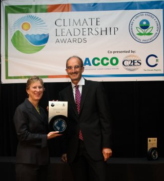 Beth Craig, US EPA, with John Gardner, Novelis