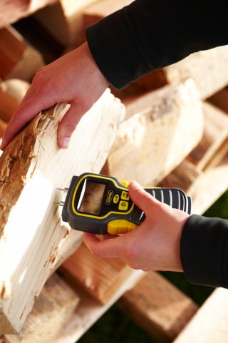 How to Measure Moisture in Wood 