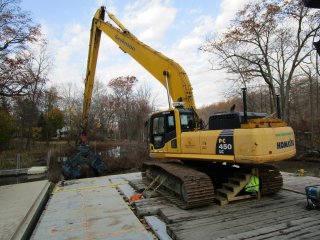 Mechanical Dredging of Sediment in Island Area Near Shoreline – November 2016