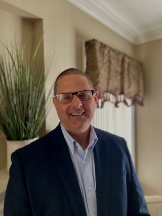 This is a photo of Mike Costanza, Director of Environmental Services, Penske Transportation Solutions
