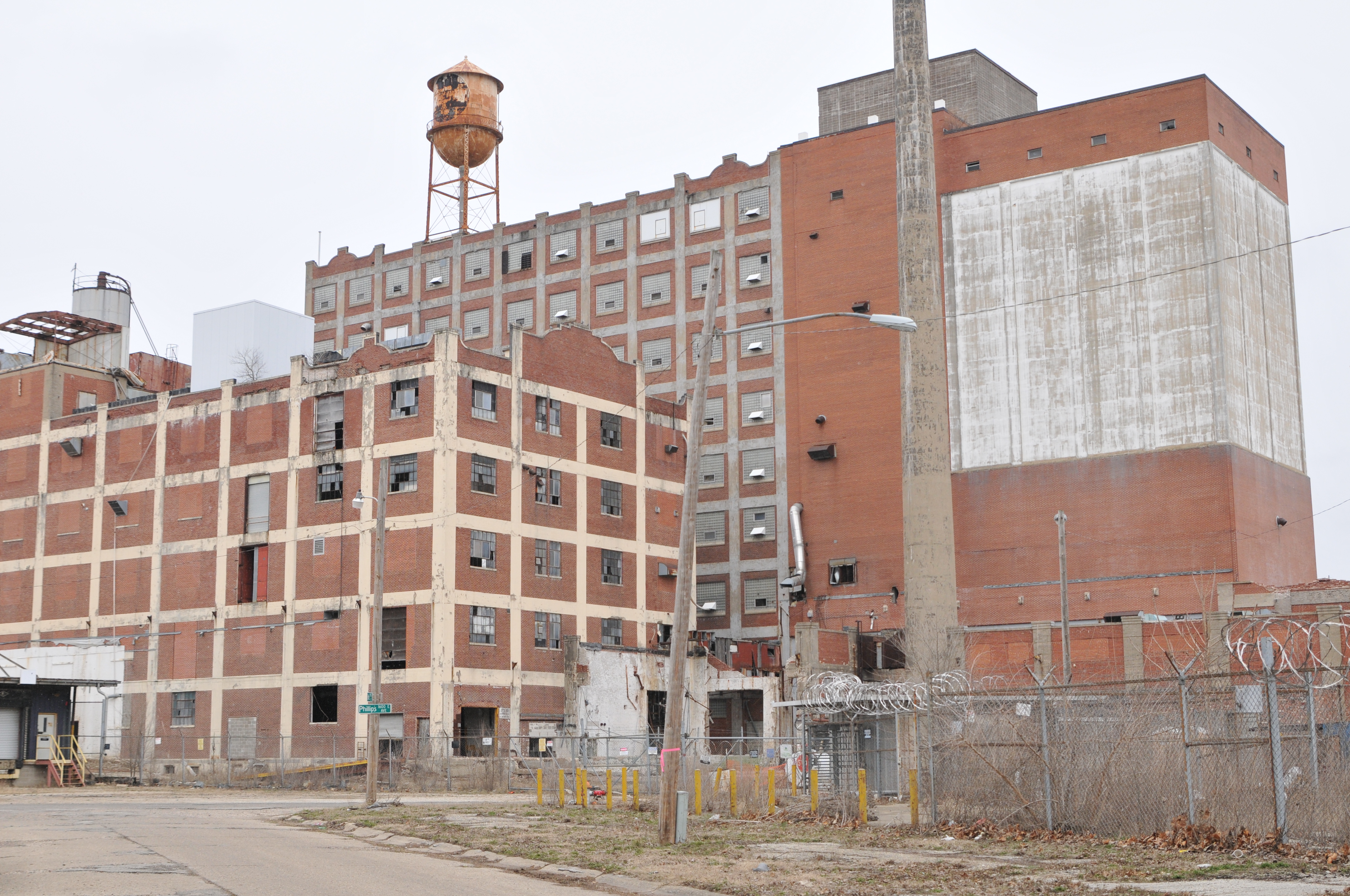 Photo Gallery for Pillsbury Mills LLC Removal Site EPA in Illinois