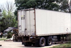photograph of unplacard truck truck without placards
