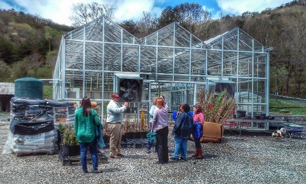 Patrick Breedlove from the Tribe’s Watershed Management Program talking with Region 4 staff about the Jessie Owle Dugan Native Plant and Greenhouse Facility built to promulgate native species for use in environmental projects and to provide cultural signi