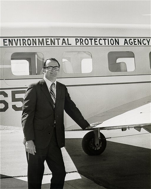 Ruckelshaus touring the Four Corners area, 1971 Ruckelshaus touring the Four Corners area, 1971