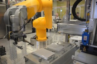 The tox 21 robot arm tests chemicals