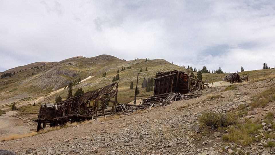 Bonita Peak Mining District area dilapidated wooden structure