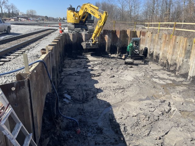 Excavation at the east end of the derailment site