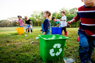 Children recycling