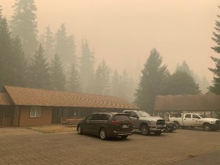 Hazardous smoke conditions at the living quarters of the HJ Andrews Experimental Forest. Photo by Amara Holder.