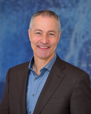 Dr. Peter Fiske