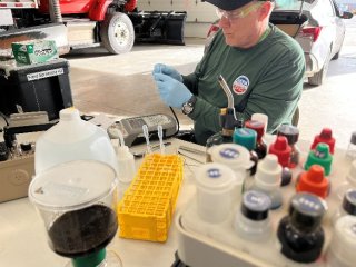 EPA On-Scene Coordinator Doug Ferguson performing a field screening.